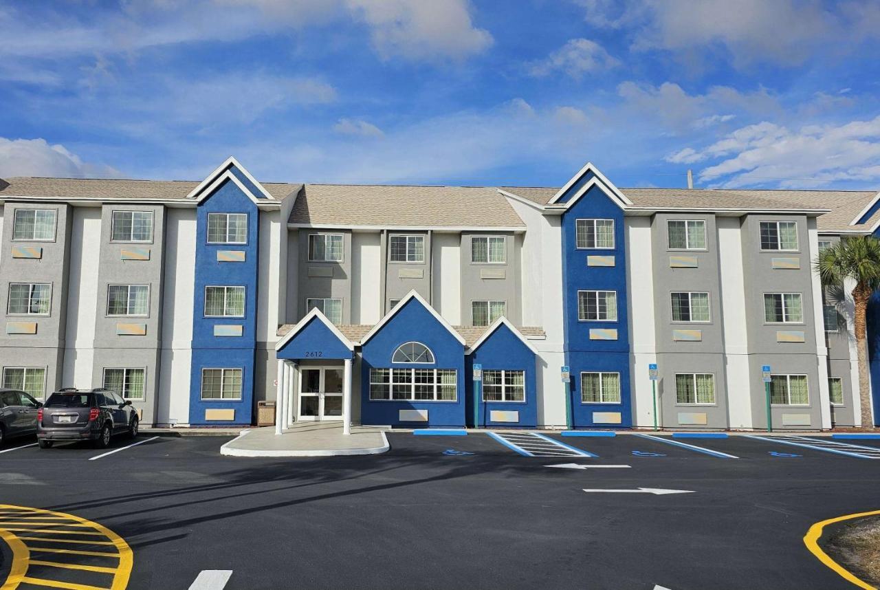 Microtel Inn & Suites By Wyndham Bushnell  Kültér fotó